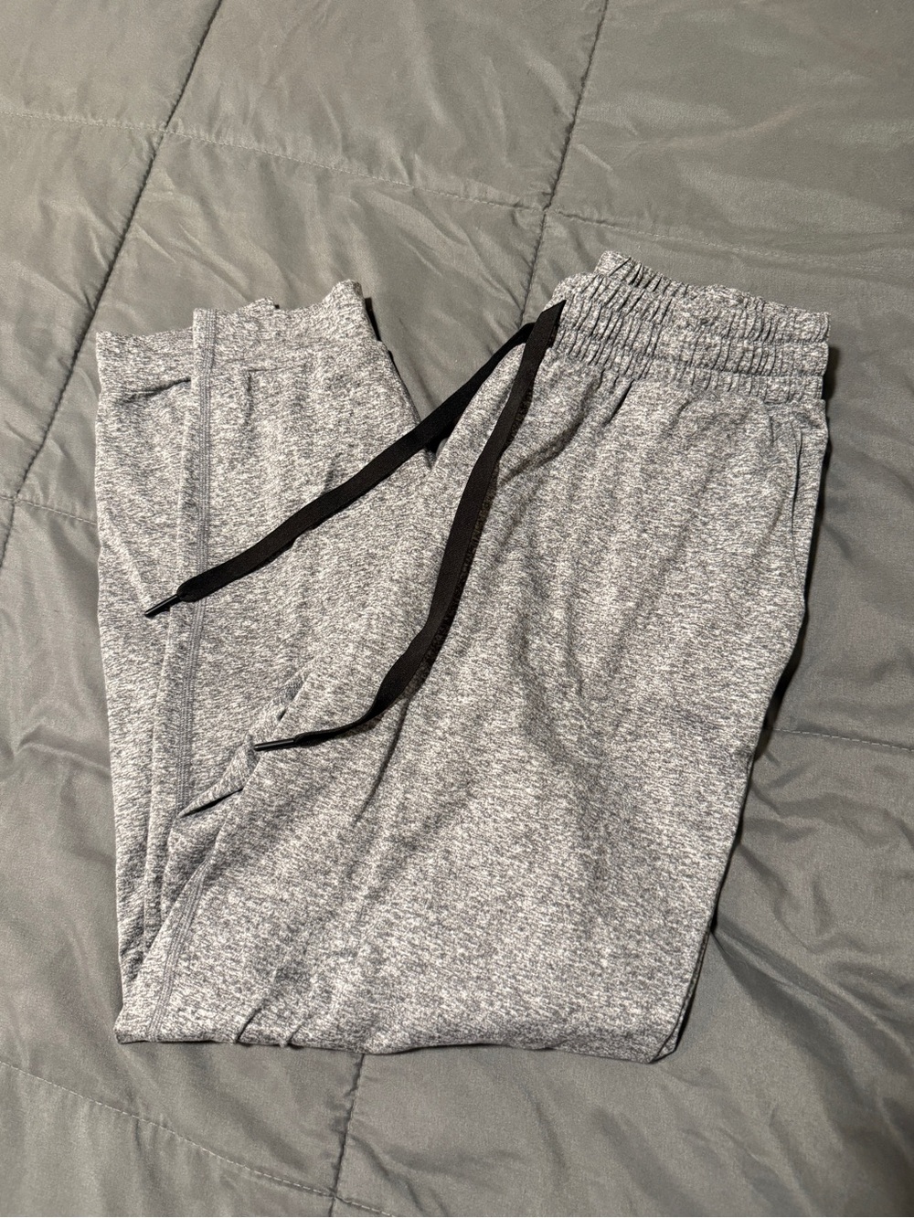 NWOT GAPFit Gray Brushed Tech Jersey Jogger